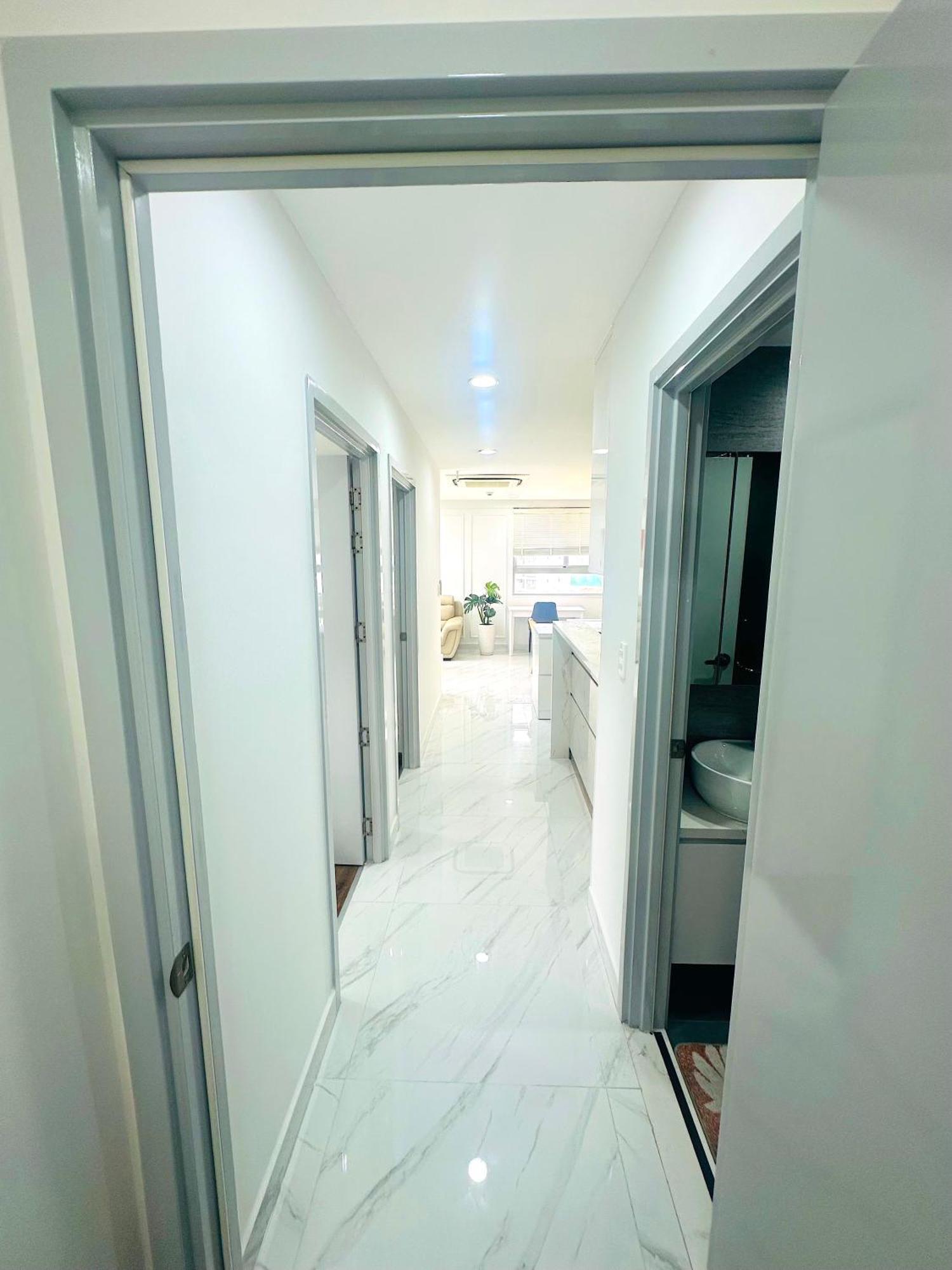 Three Bedrooms In Scenic Valley 2 * TP. Hồ Chí Minh