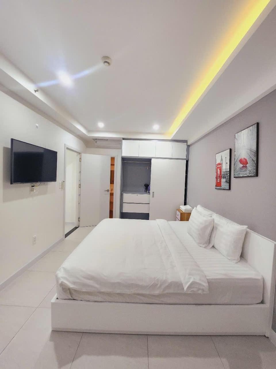 Three Bedrooms In Scenic Valley 2 * TP. Hồ Chí Minh