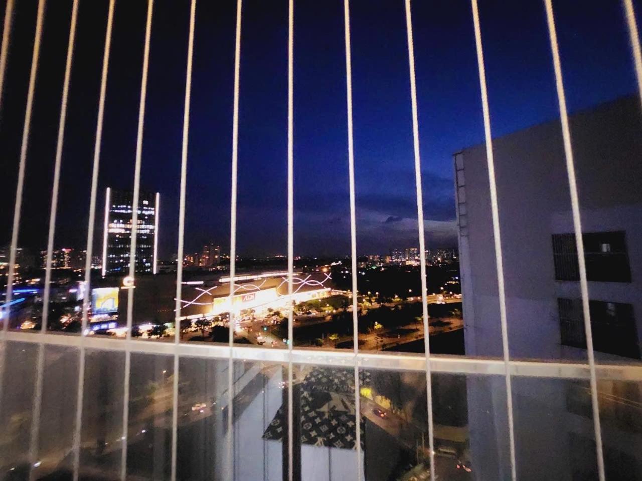 Căn hộ Three Bedrooms In Scenic Valley 2