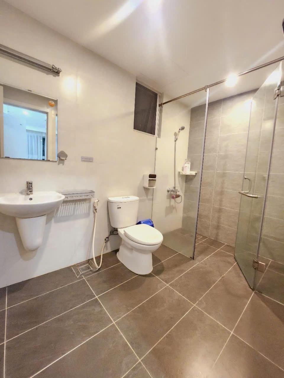 Three Bedrooms In Scenic Valley 2 * TP. Hồ Chí Minh