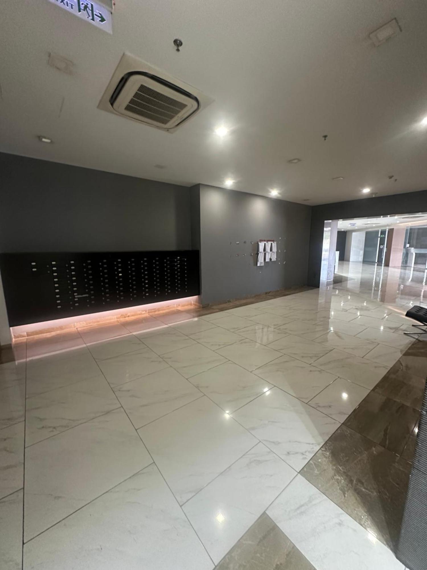 Căn hộ Three Bedrooms In Scenic Valley 2 *